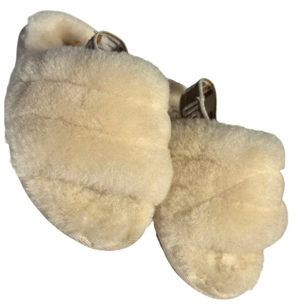 Ugg  Fluff Yeah Toddler size‎ Slippers With Logo Strap Beige Size 8